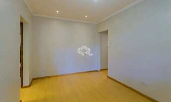 Imagem 3: Apartamento térreo com pátio de 2 dormitórios Petrópolis !!