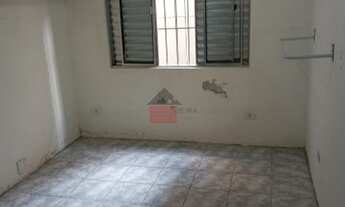 Imagem 5: Sobrado em vila fechada, com portão automático sem condomínio, à venda, com 100m², quintal