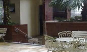 Imagem 2: Apartamento com 2 quartos, sacada e 1 vaga em condomínio com segurança 24 horas à Venda, T