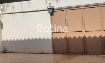 Imagem 2: Casa para aluguel, 3 quartos, 1 suíte, 3 vagas, Santa Luzia - Uberlândia/MG