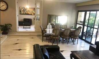 Imagem 2: Apartamento de 235m² com 4 dormitórios no Real Parque