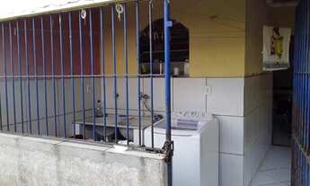 Imagem 7: Casa 190 m², dois andares, 3 quartos, duas vagas de garagem e ponto de comércio por 350 mi