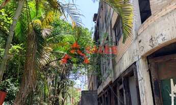 Imagem 6: Prédio em obra (faltando finalizar) em excelente localização, de esquina, em frente a uma