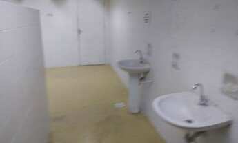 Imagem 5: Galpão com 4400 metros com 8 docas, pé direito 7 metros em Jardim Limoeiro