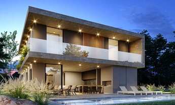 Imagem 6: Casa de condomínio para venda possui 360 metros quadrados com 4 quartos