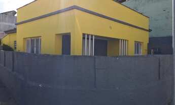 Imagem 2: Vendo, Centro, Residência antiga Toda baixa, 3 qtos, quintal, gar, Macaé/RJ