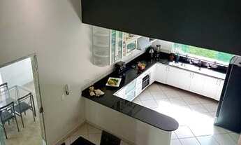 Imagem 7: Casa para venda possui 300 metros quadrados com 6 quartos ACFERRAZ1800