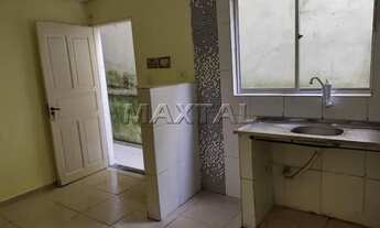 Imagem 2: Casa Locação 2 Dormitórios sala cozinha conjugada banheiro e lavanderia