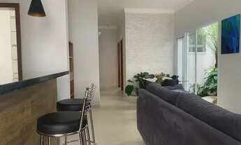 Imagem 3: Casa para venda tem 220 metros quadrados com 3 quartos em Aparecida - Santos - SP