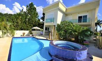 Imagem: Casa com 5 dormitórios sendo 3 suítes