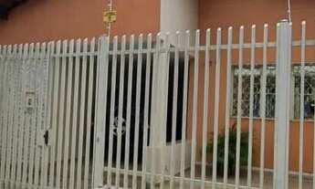 Imagem: Casa de 4 quartos para alugar no bairro