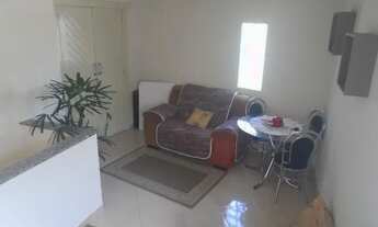 Imagem 5: 2 casas e uma kitnet com garagens