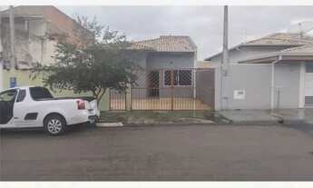 Imagem: Casa Térrea com 3 Quartos, sendo 1 suite