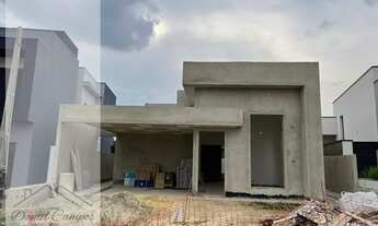 Imagem: Casa de condomínio térrea para venda possui