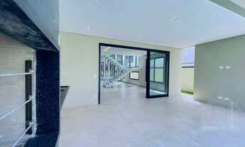 Imagem 5: Sobrado à venda em Urbanova condomínio Alphaville com 4 suítes, e piscina condomínio club