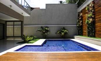 Imagem 2: Casa para venda tem 520m2 com 5 suítes 6 vagas de garagem em Alphaville