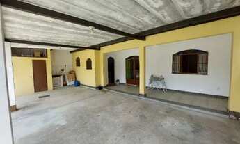 Imagem 2: Vendo Excelente casa duplex com RGI em Rua fechada