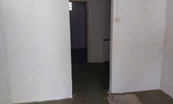 Imagem 6: Aluga se casa 2 fundos, 3 quartos, garagem para carro pequeno