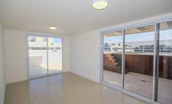 Imagem 5: Cobertura duplex 250 m² com piscina e churrasqueira vista lagoa na Barra da Tijuca