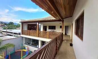 Imagem 2: Sobrado com 5 Suítes Locação Anual