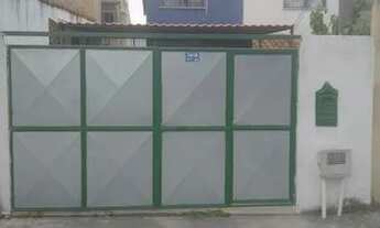 Imagem 2: Casa para Venda em Rio de Janeiro, Bangu, 2 dormitórios, 1 banheiro, 4 vagas