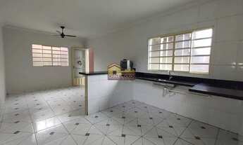 Imagem 3: Casa para aluguel, 3 quartos, 2 vagas, Jardim Elza Amuí IV - Uberaba/MG