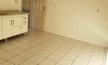 Imagem 7: Casa terrea com sobreposta no fundo excelente oportunidade