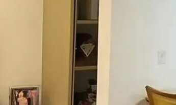 Imagem 4: Casa de condomínio para venda tem 222 metros quadrados com 4 quartos