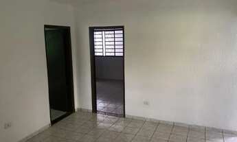 Imagem 5: Casa setor Marechal Rondon, com 3 suites Casa de Rua com 3 Quarto(s) e 2 banheiro(s) à Ven