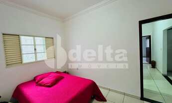 Imagem 7: Casa residencial disponível para venda no bairro Jardim Inconfidência em Uberlândia-MG