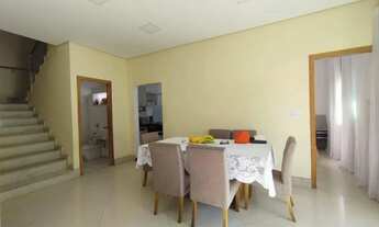 Imagem 2: Casa para Venda em Belo Horizonte, Rio Branco, 4 dormitórios, 1 suíte, 4 banheiros, 3 vaga