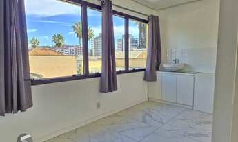 Imagem 5: Sala reformada com box