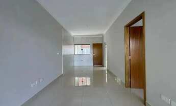 Imagem 5: Casa à venda em Maringá no Conjunto Habitacional Requião com 3 Quartos