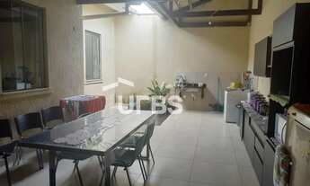 Imagem 7: Seu Refúgio Exclusivo te Espera no Residencial Village Campinas com 135,00 m²