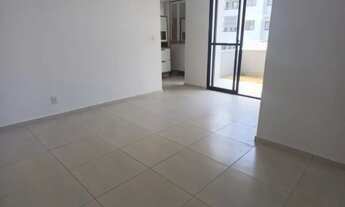 Imagem 2: Apartamento térreo com varanda e jardim