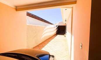 Imagem 7: Casa com 05 quartos e 03 suítes à venda próxima a Havan