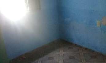 Imagem 5: Aluga-se casa 3 quartos, sala, cozinha, banheiro, quintal enorme que cabe uns três carros