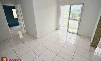 Imagem 6: Apartamento de 2 quartos para alugar no bairro Potecas