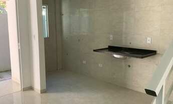 Imagem 5: Duplex com 3 qts sendo 02 suites, piso no porcelanato, balções em granito, a 50 metros d