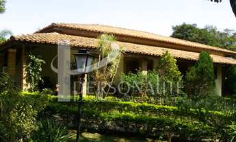 Imagem 2: Belíssima Chácara à Venda e para Locação esta em um terreno de 2.500m2 e possui uma área c