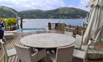 Imagem 6: Casa Condomínio Portogalo lado da Marina lancha na porta