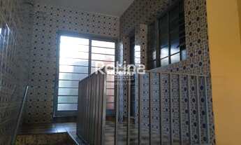 Imagem 2: Casa para aluguel, 5 quartos, 1 vaga, Nossa Senhora Aparecida - Uberlândia/MG