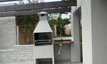 Imagem 4: Casa com 110m² em amplo terreno, 3 dormitórios (2 suites), junto ao centro na praia de Tra