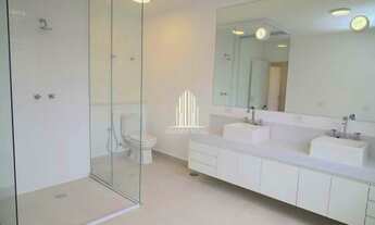 Imagem 3: Cobertura triplex 100% renovada no coração do Itaim Bibi. 9o andar - suite master com wal