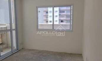 Imagem 4: Oportunidade no Gonzaga, apartamento com 2 dormitórios, varanda, na quadra da praia