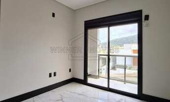 Imagem 7: Sobrado para Venda em Palhoça, São Sebastião, 3 dormitórios, 1 suíte, 3 banheiros, 2 vagas