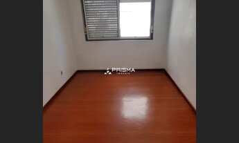 Imagem 4: 2 dormitórios com dependência e sacada no centro