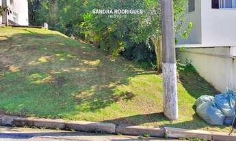 Imagem 2: Lote/Terreno à Venda no Condomínio Arujazinho IV, 252 m²