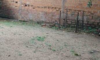 Imagem 3: Vendo uma casa com terreno em Alenquer na rua paz de Carvalho Luanda