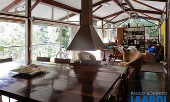 Imagem: CASA EM CONDOMÍNIO - GRANJA VIANA - SP